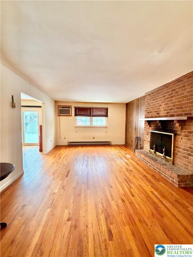 52 Willow Street