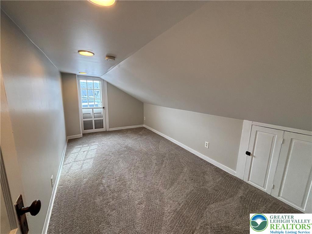 418 Ridge Street 2