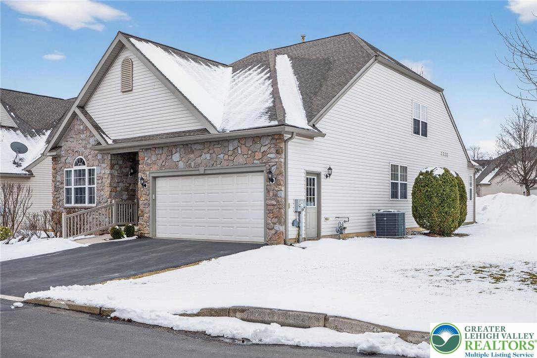 2920 Lifford Lane