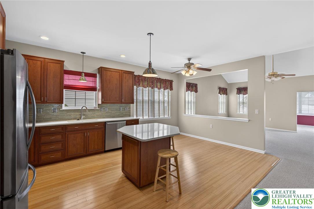2920 Lifford Lane