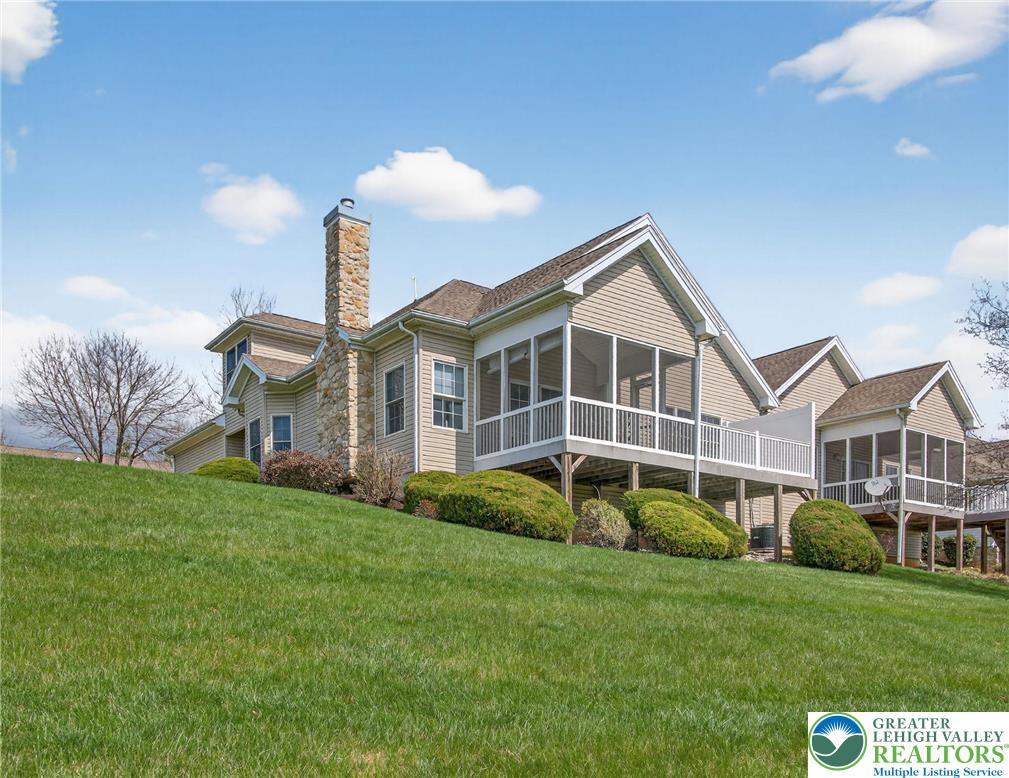 19 Glenmoor Circle