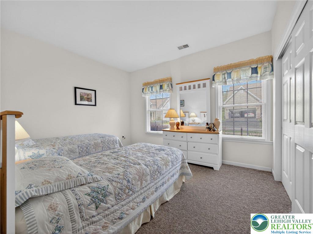 19 Glenmoor Circle