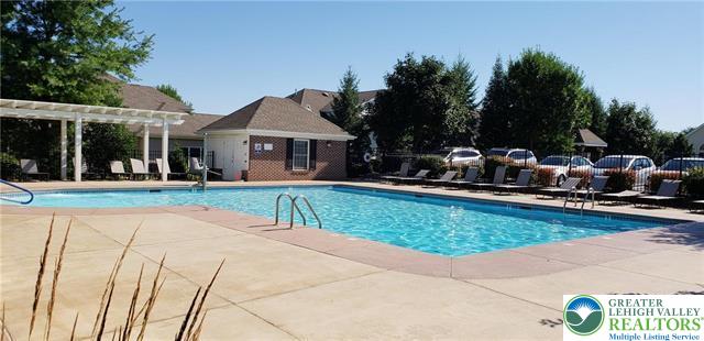 19 Glenmoor Circle