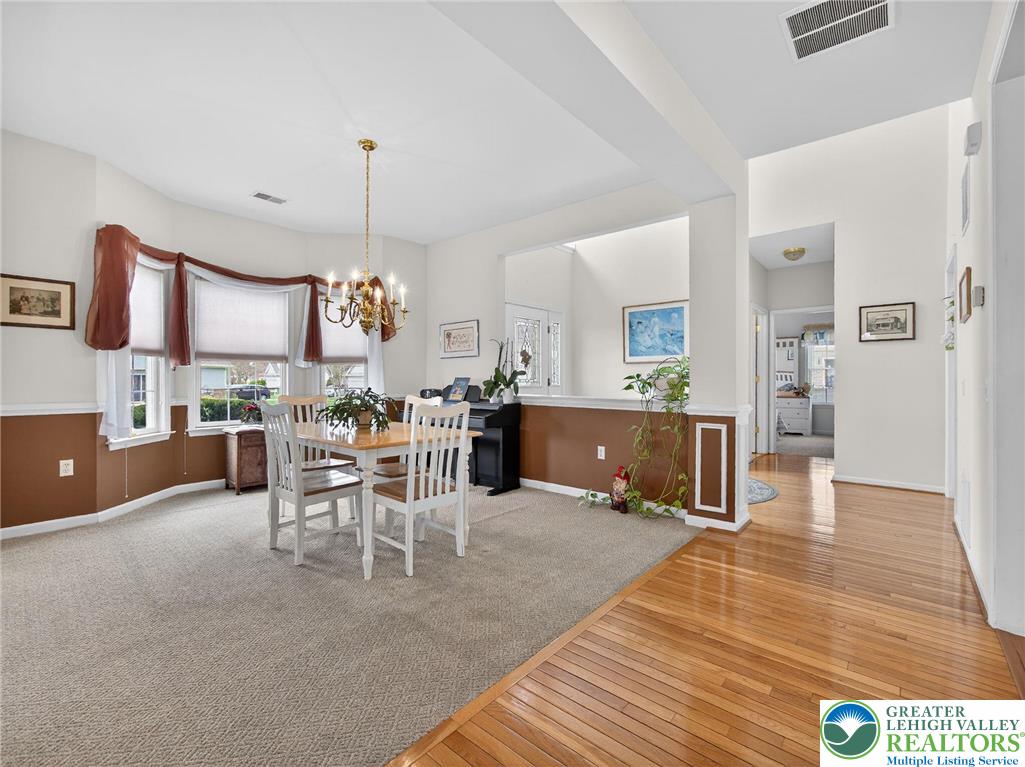 19 Glenmoor Circle