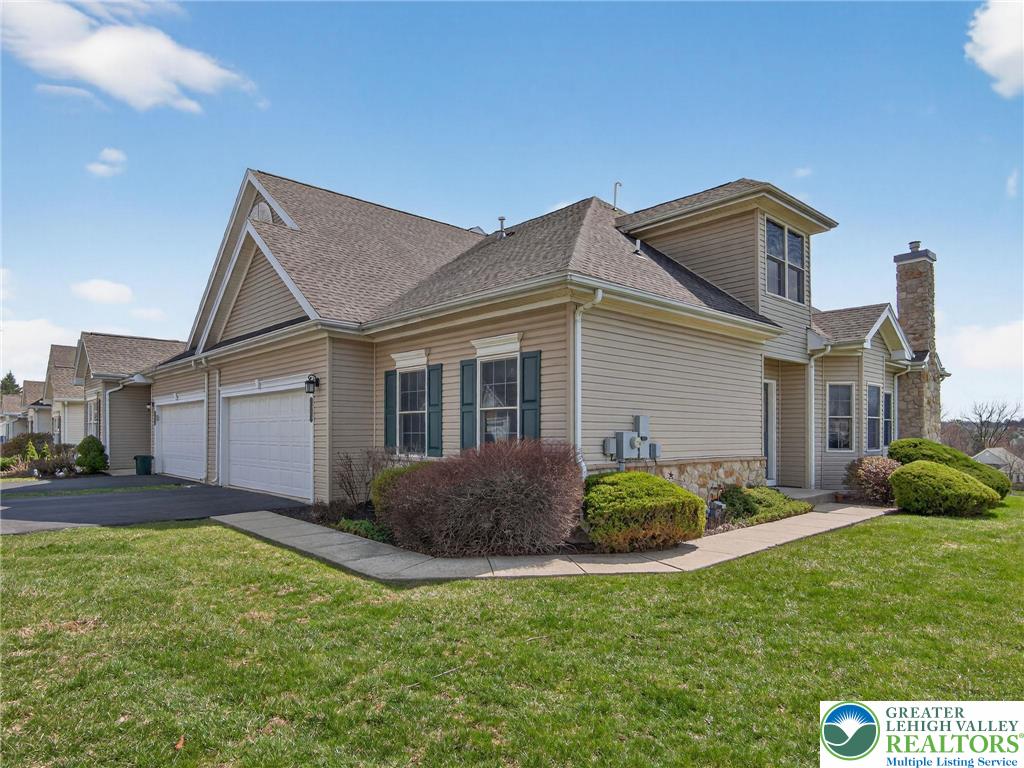 19 Glenmoor Circle