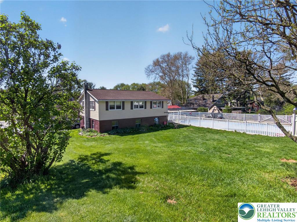 8275 Mertztown Road