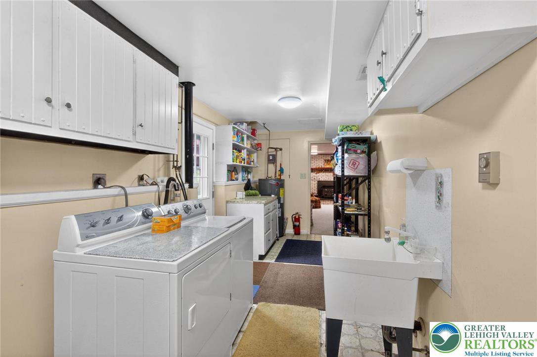 2590 31st Street Southwest