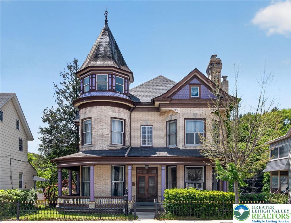 231 Main Street