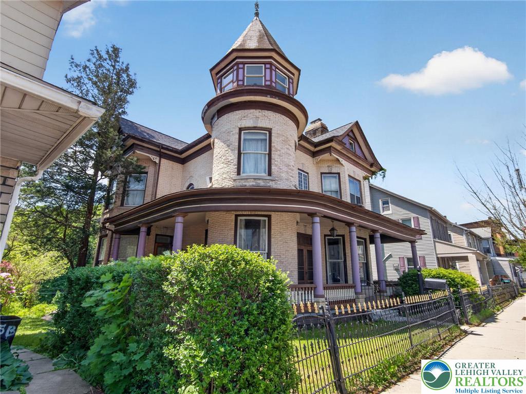 231 Main Street