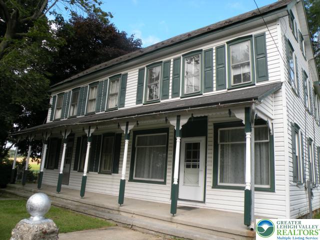 9175 Haaf Road 1 - Right