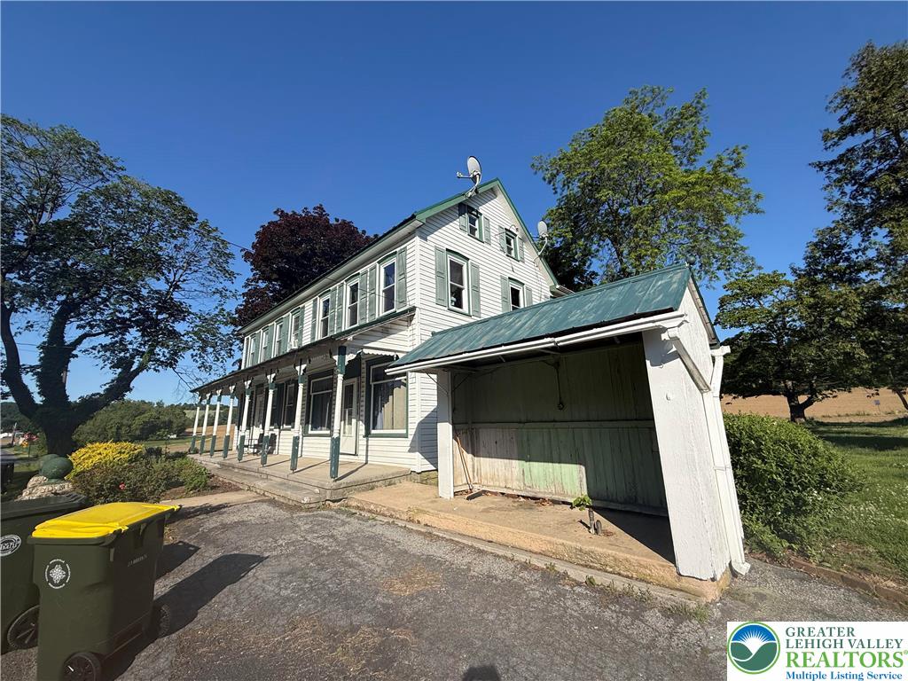 9175 Haaf Road 1 - Right