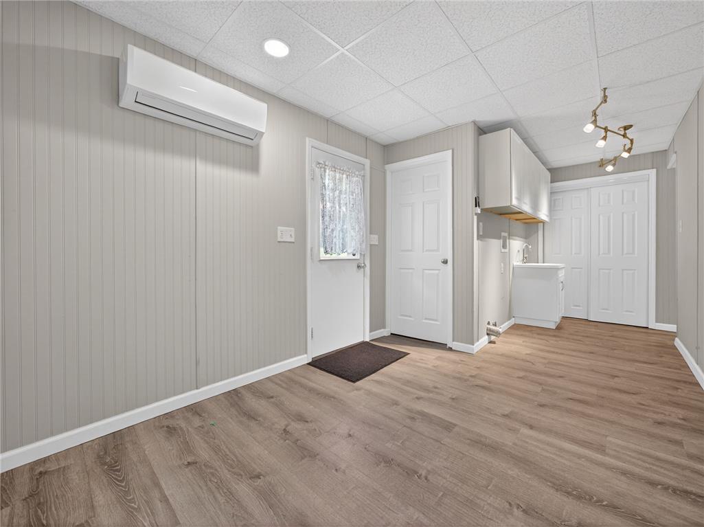 4701 Main Road West
