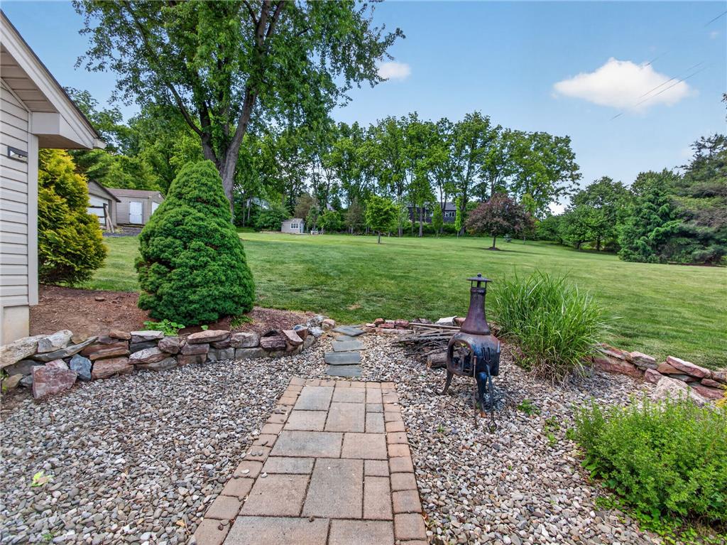 4701 Main Road West