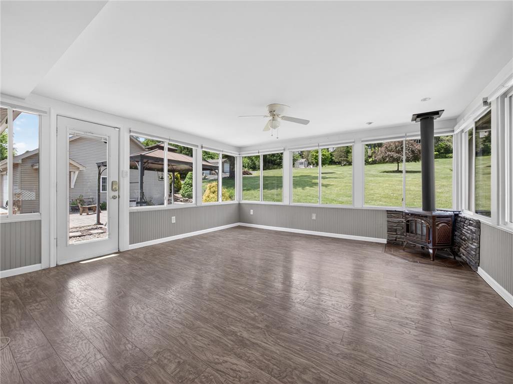 4701 Main Road West