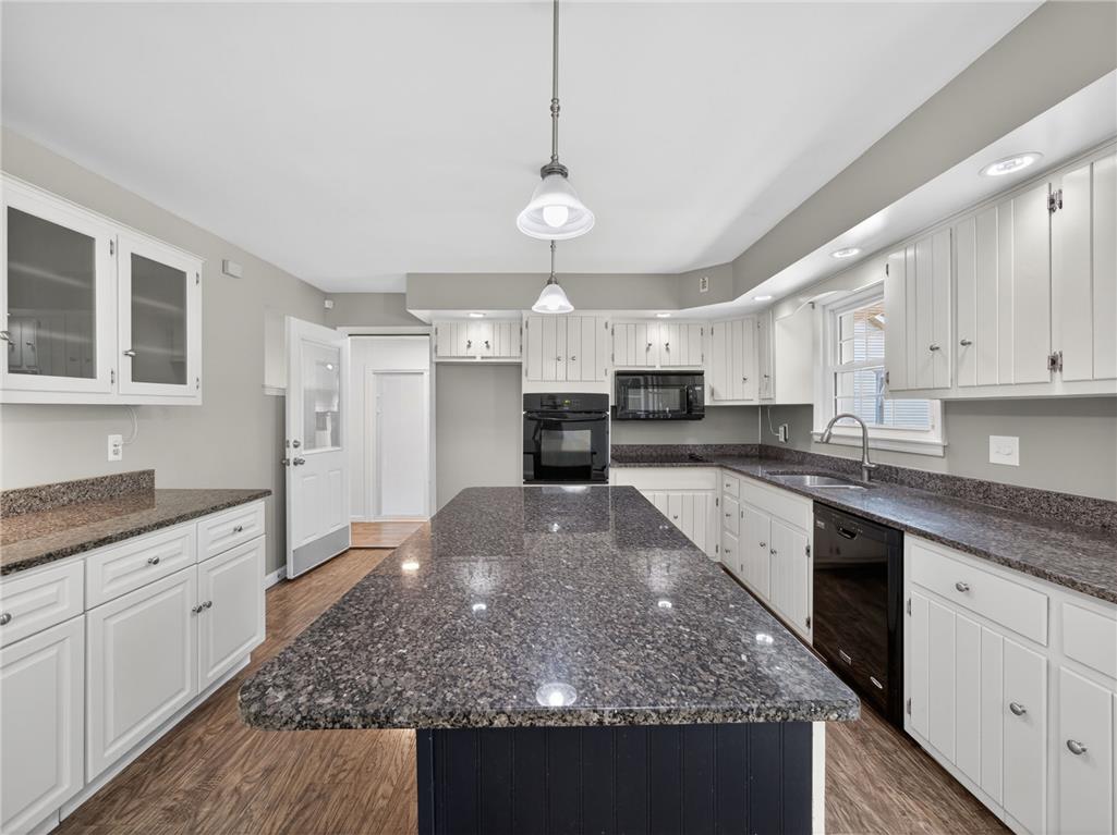 4701 Main Road West