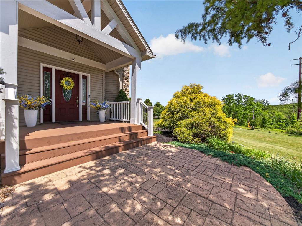4701 Main Road West