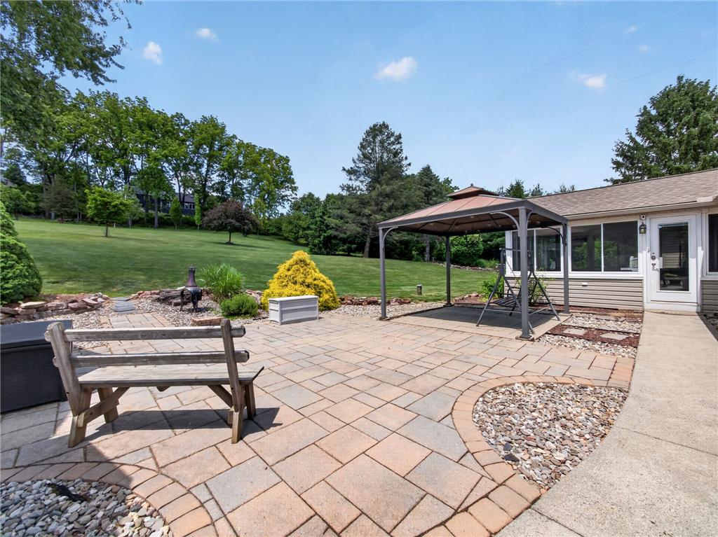 4701 Main Road West