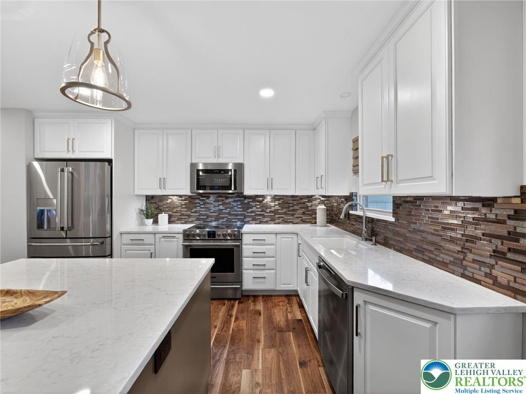 4180 Newport Drive