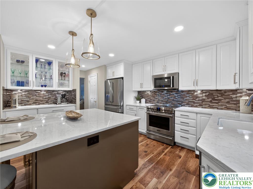4180 Newport Drive