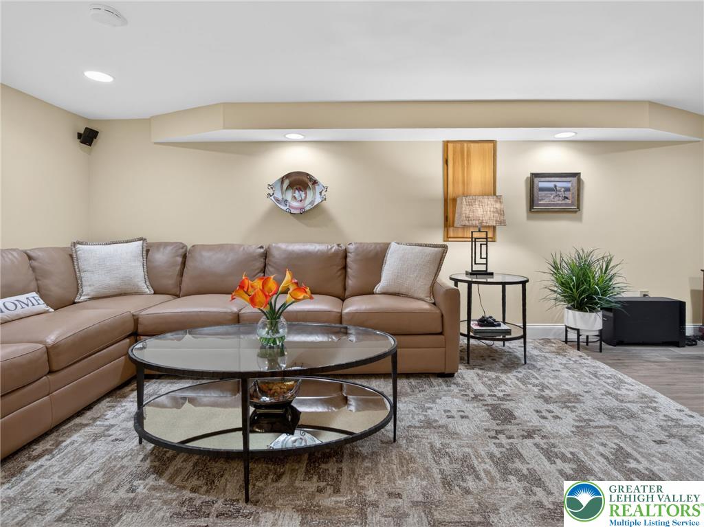 4180 Newport Drive