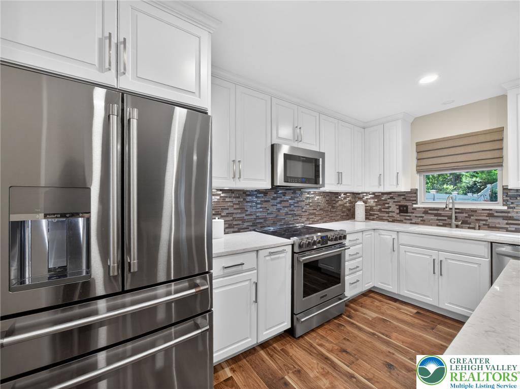 4180 Newport Drive