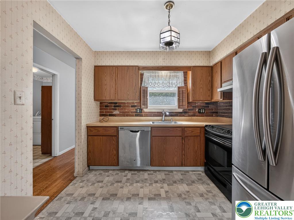 316 Parkside Drive