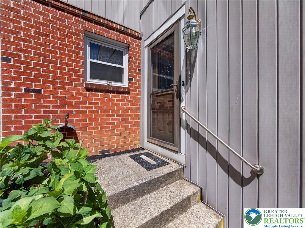 316 Parkside Drive