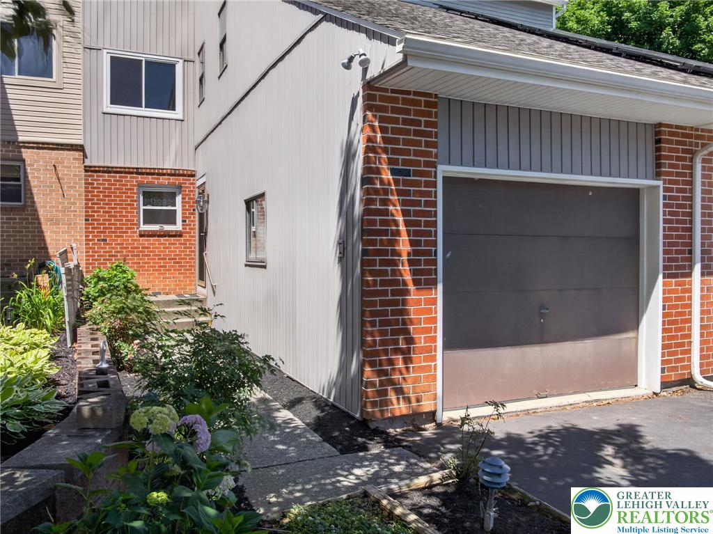 316 Parkside Drive