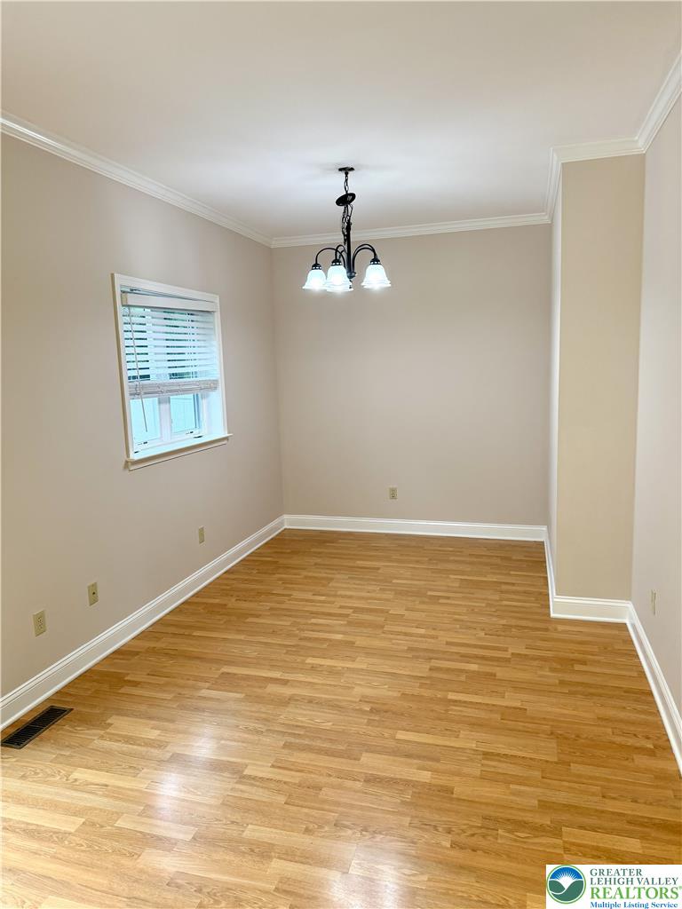 523 Kemmerer Lane