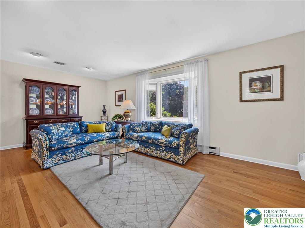 5463 Doris Drive