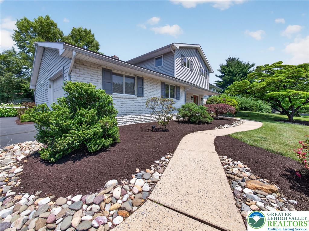 5463 Doris Drive