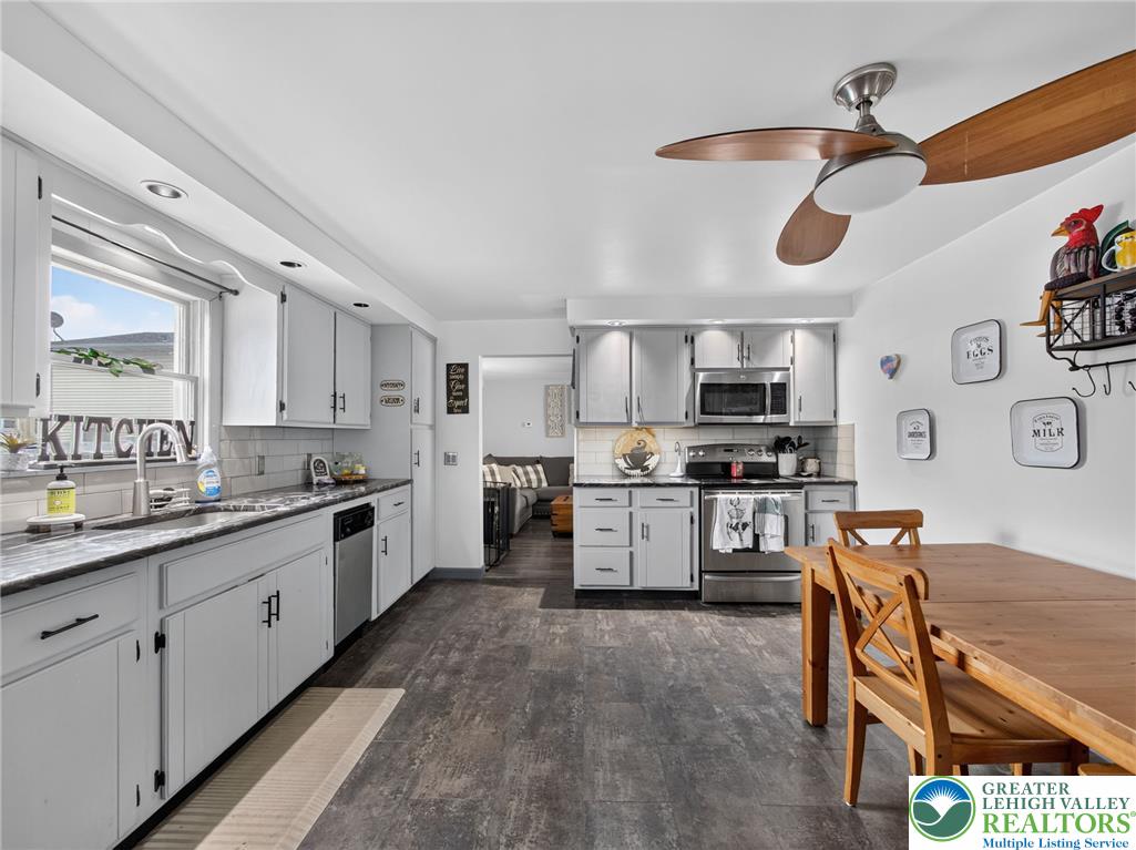 2628 Levans Road
