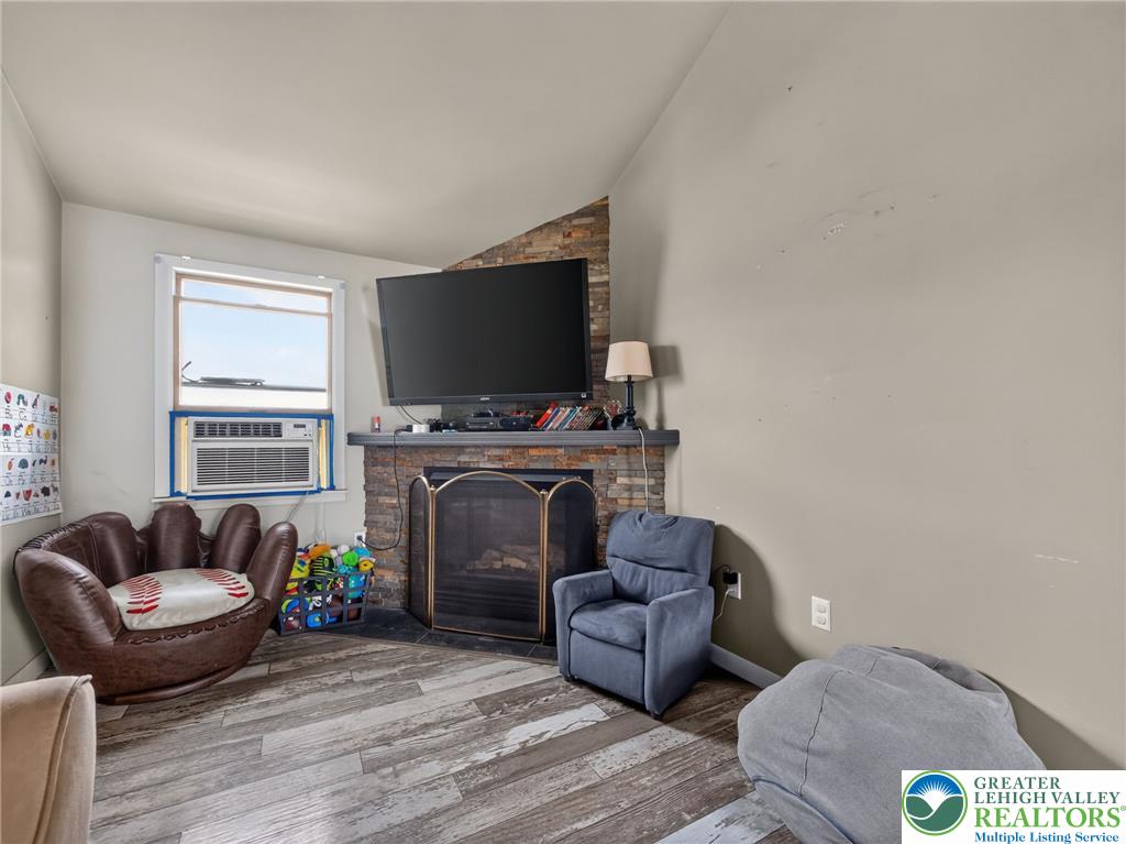 2628 Levans Road