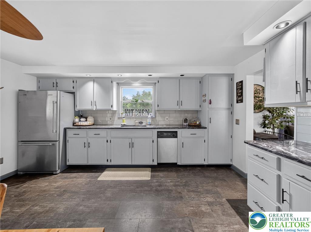 2628 Levans Road