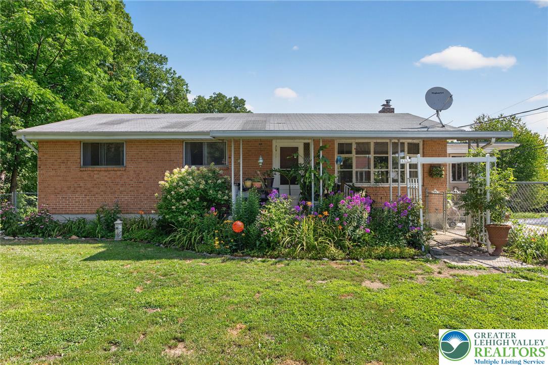 2944 Edgewood Court