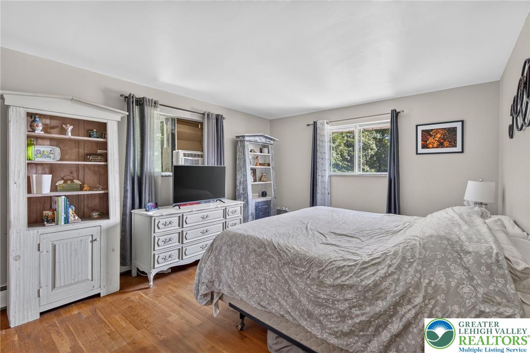 2944 Edgewood Court