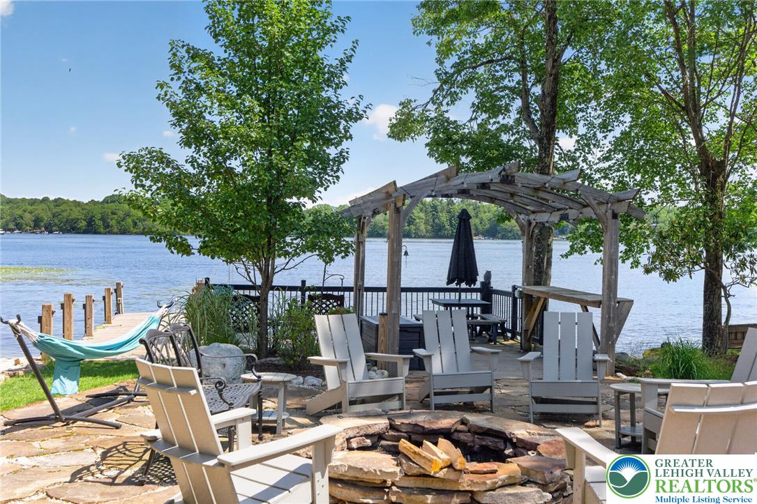 240 South Lake Drive