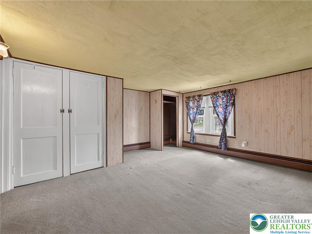 329 Delong Avenue