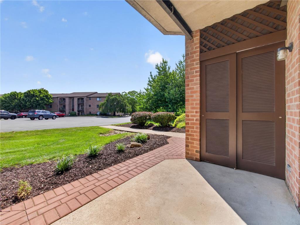 916 Cold Spring Road 4