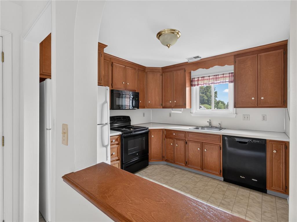 916 Cold Spring Road 4