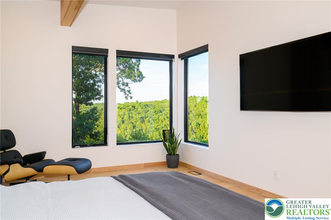 265 La Montage Drive