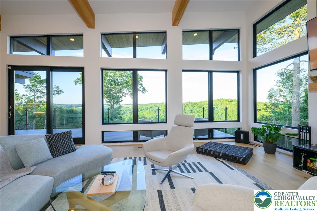265 La Montage Drive