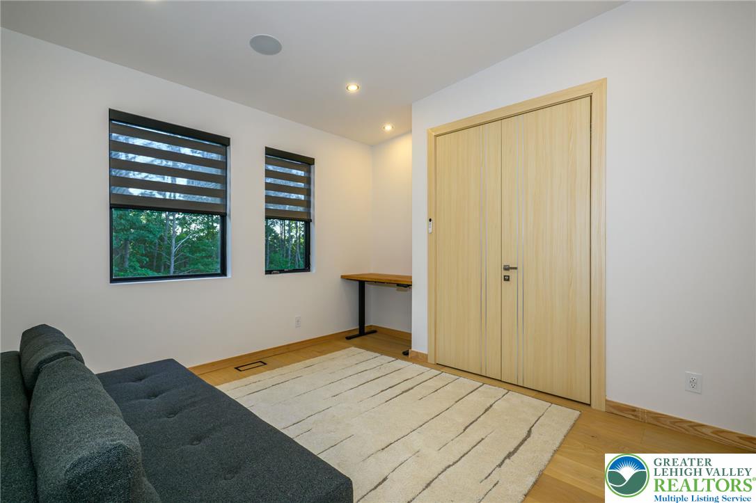 265 La Montage Drive
