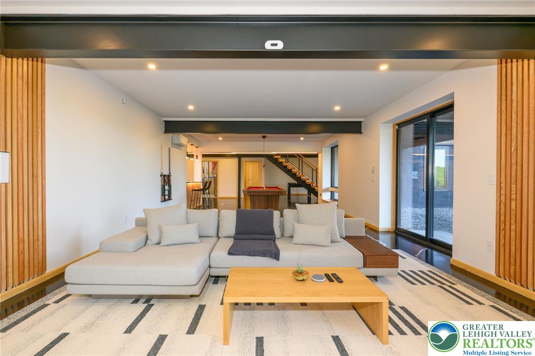 265 La Montage Drive