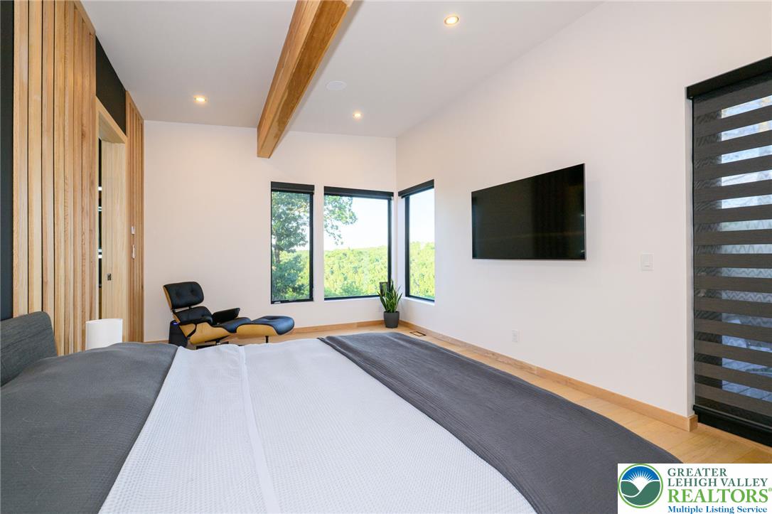 265 La Montage Drive