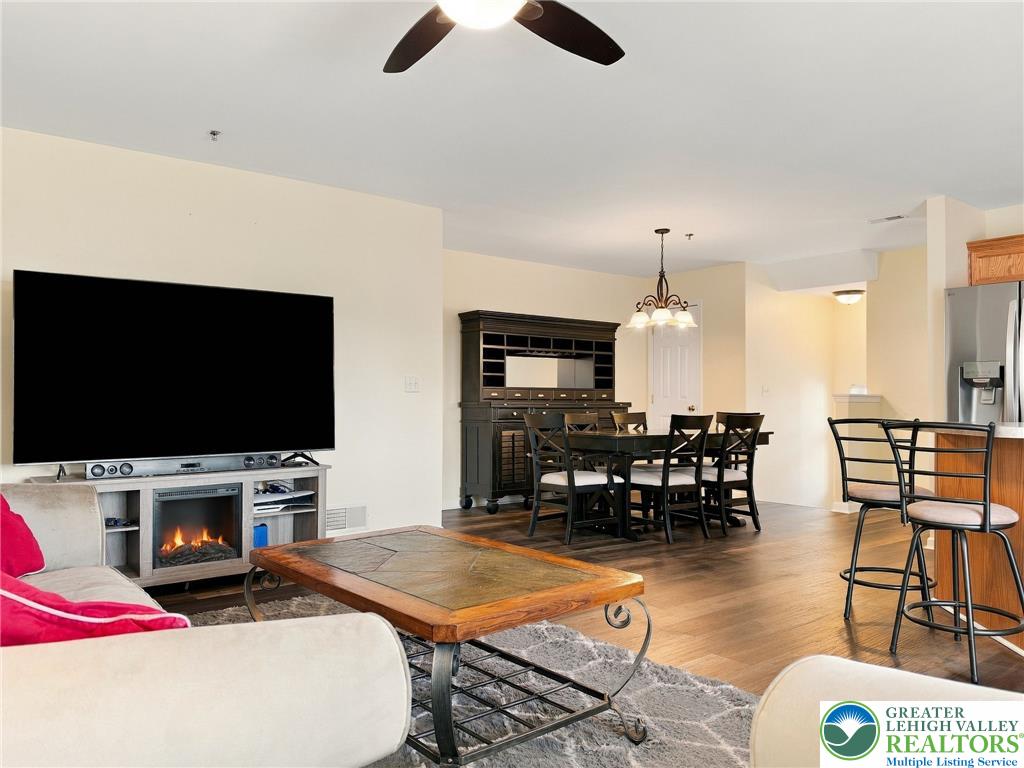7120 Pioneer Drive