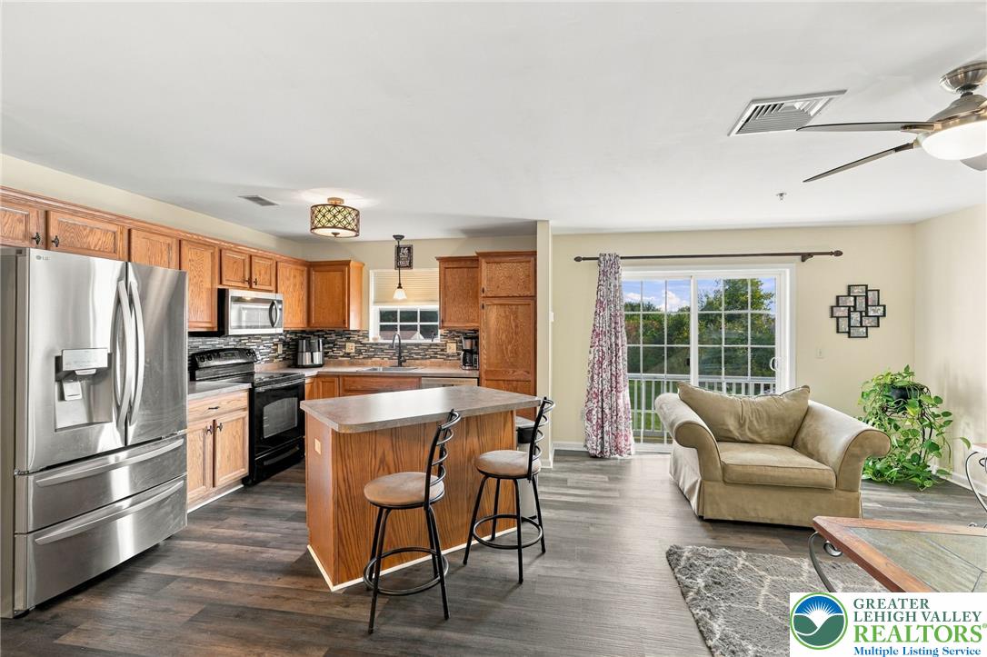 7120 Pioneer Drive