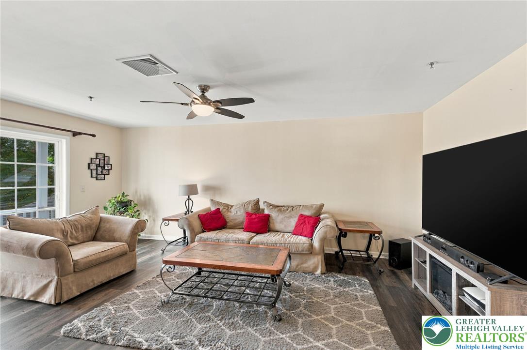 7120 Pioneer Drive
