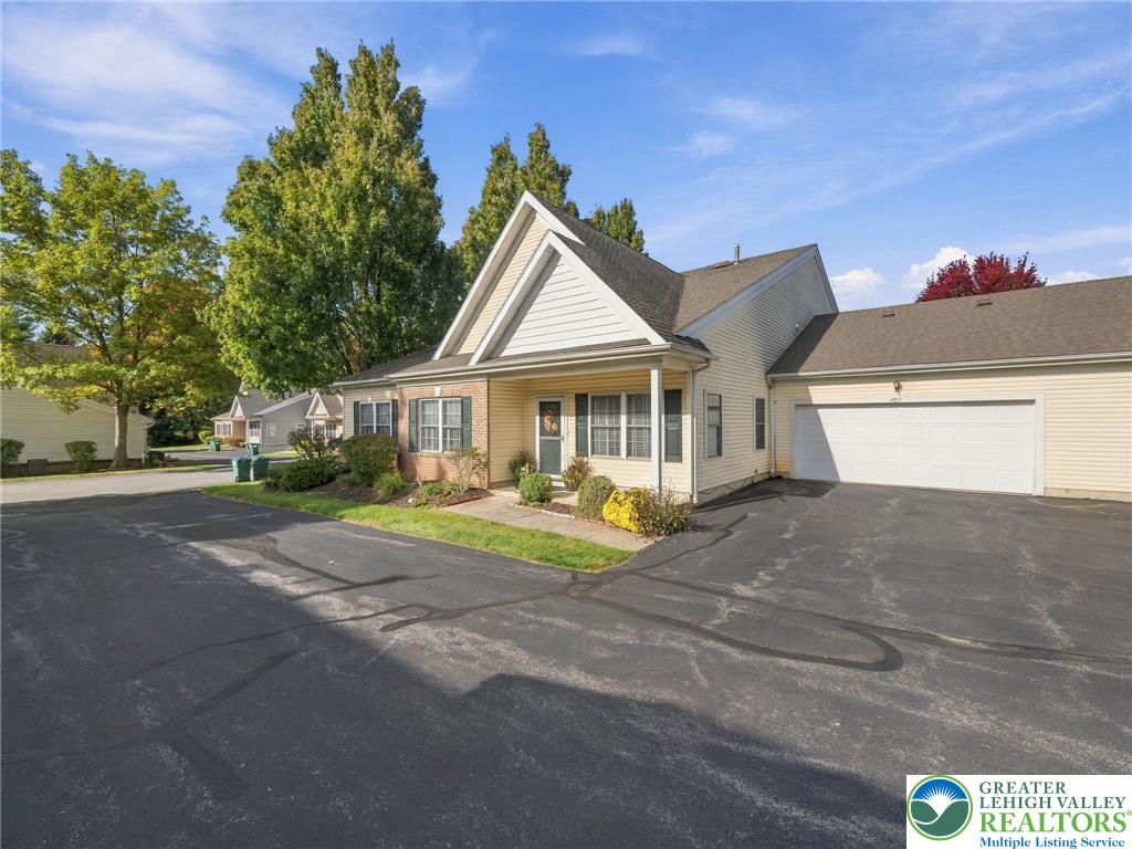 4851 Derby Lane