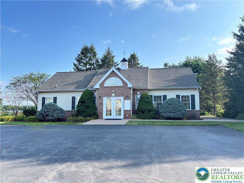 4851 Derby Lane